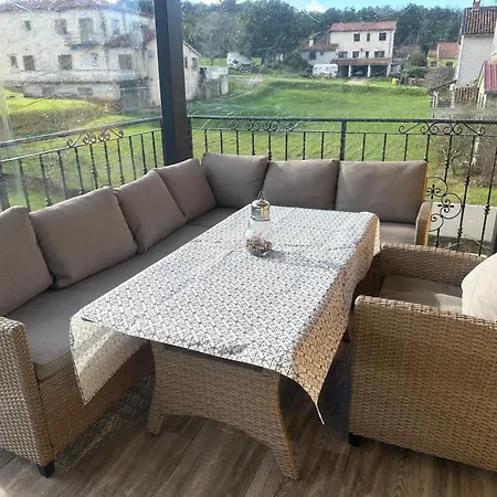 Pristav Apartment *